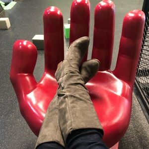 Meet your Posher, Cristiana